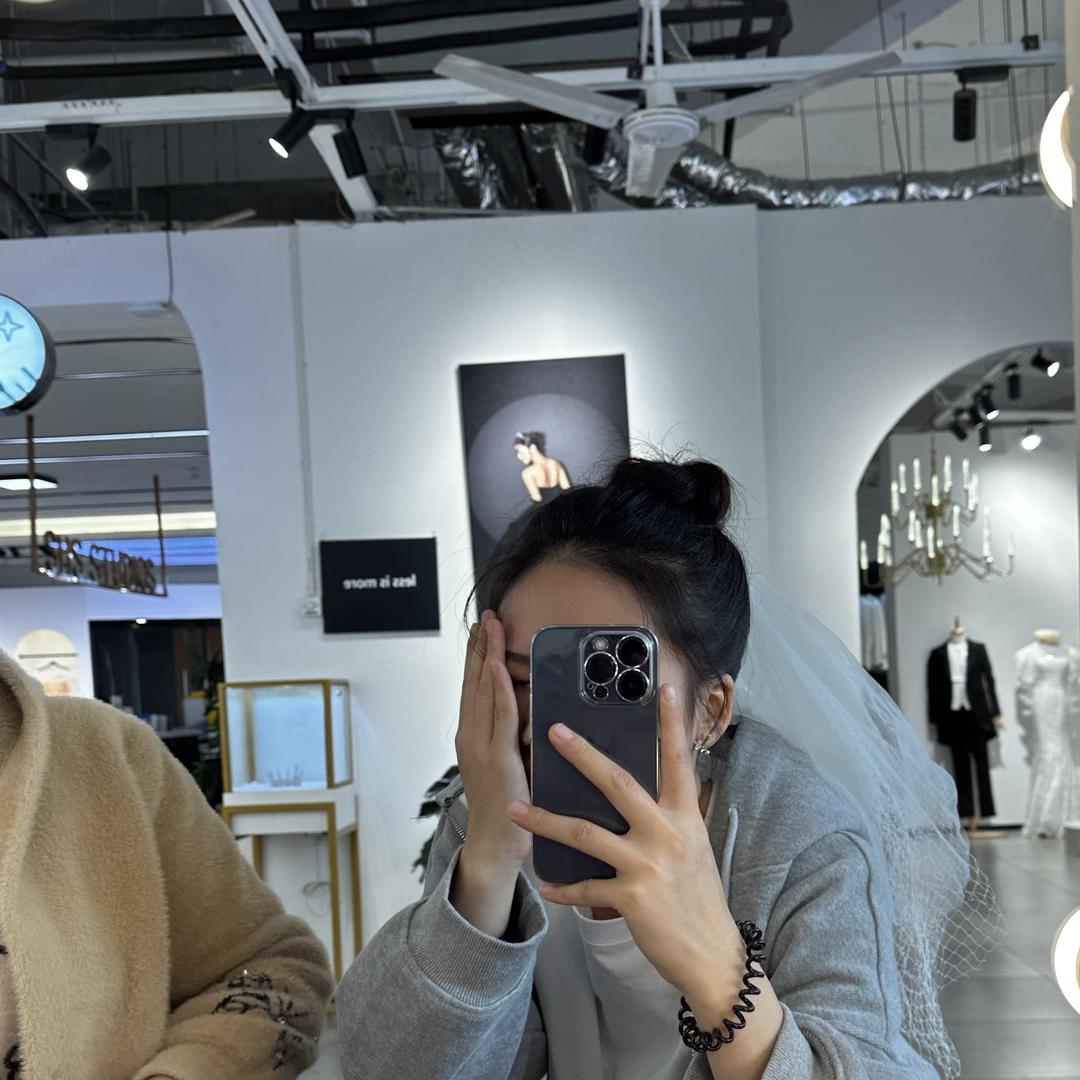 HU~ffffff