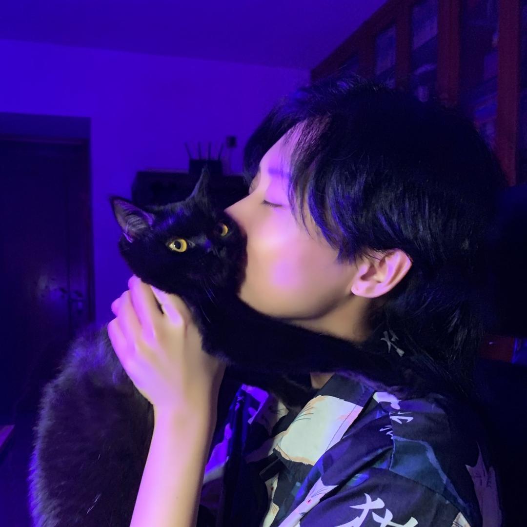 阿鹤呀_
