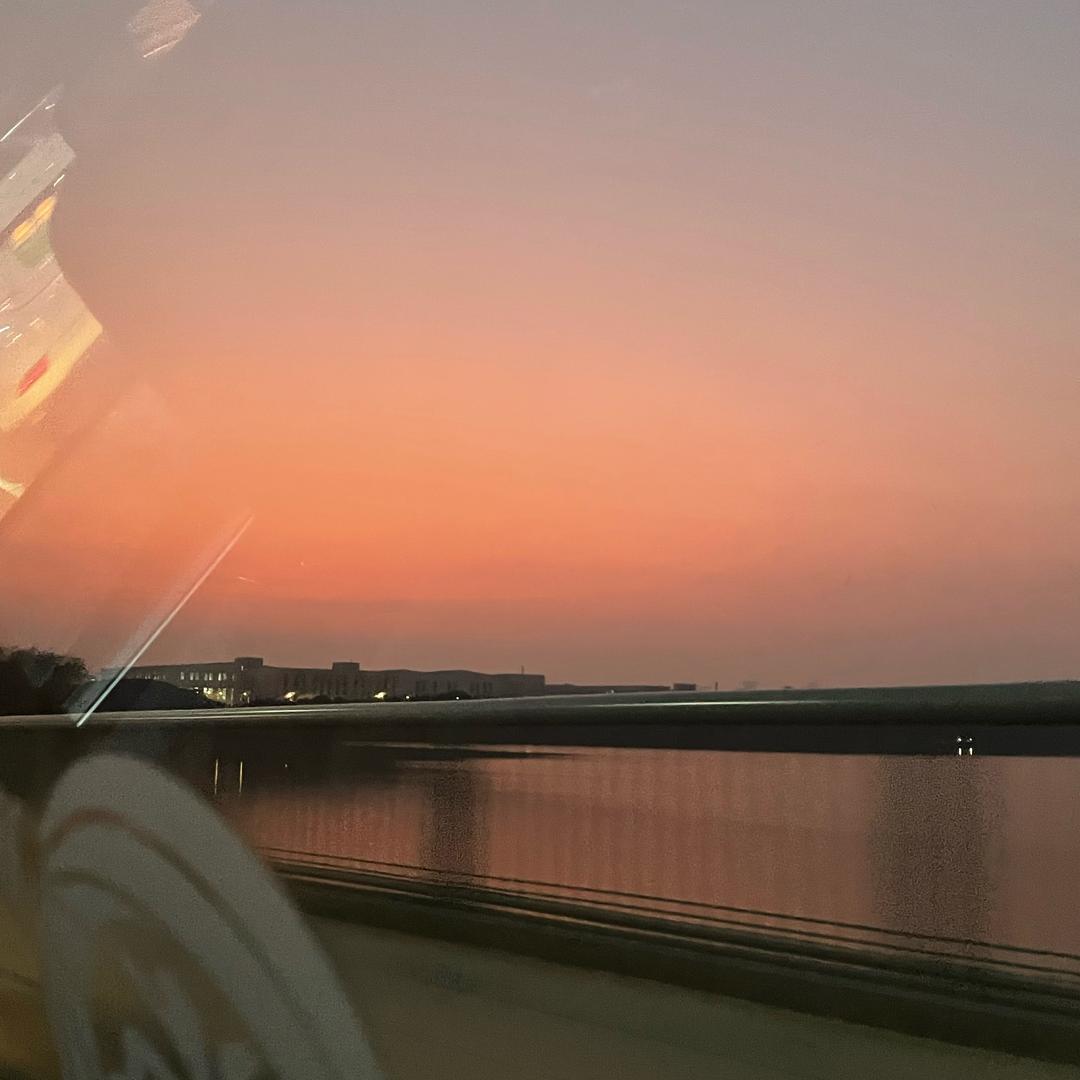 男大的一天👬