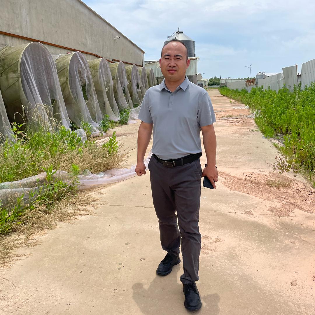 山西象荣二手养殖设备回收处理