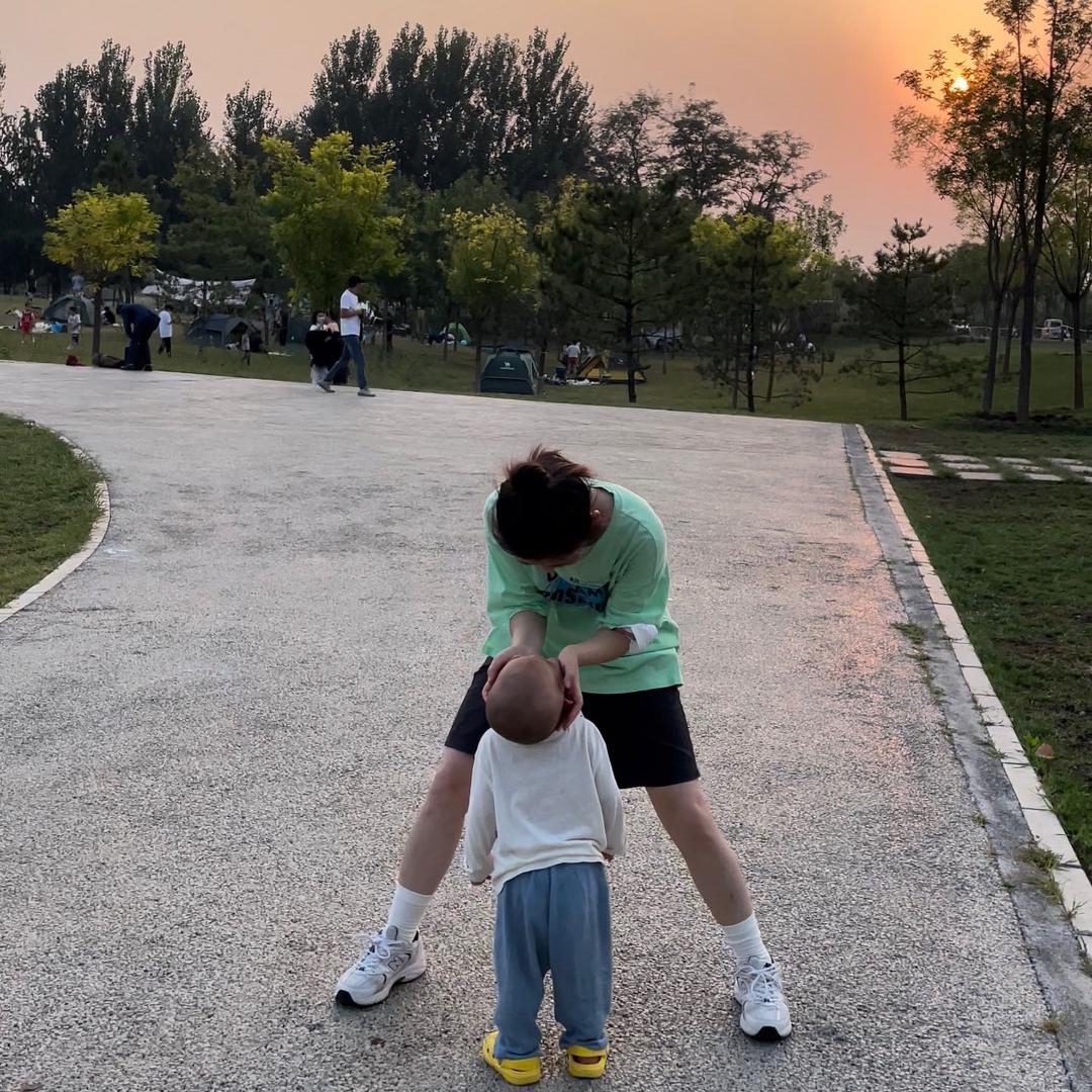 想赚银子的小姨