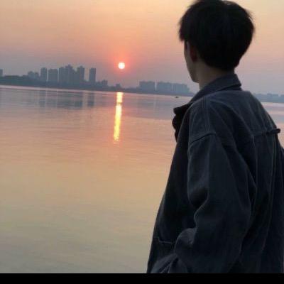 云边拾茶人