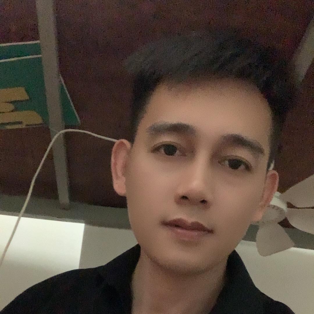 李龙龙