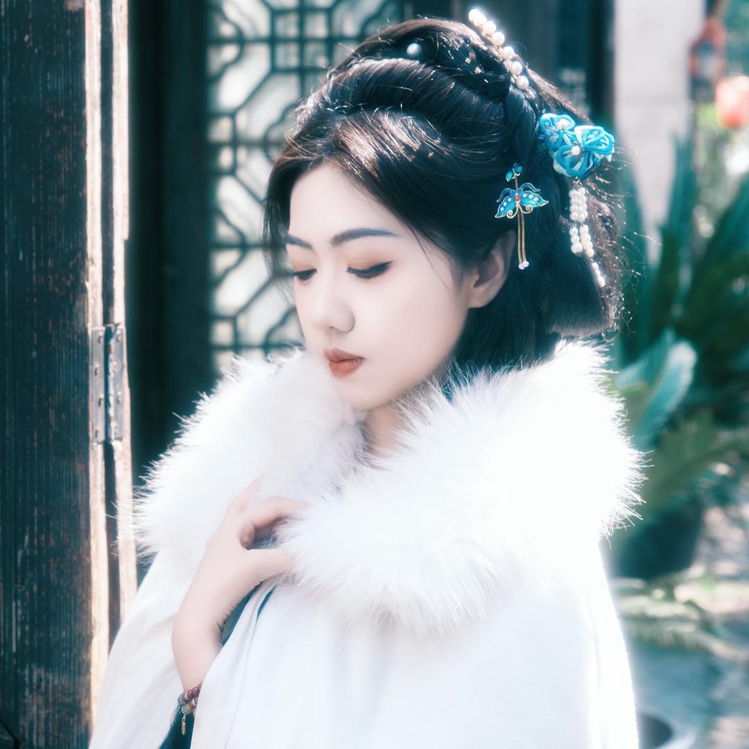 嘉嘉💕(划水版）