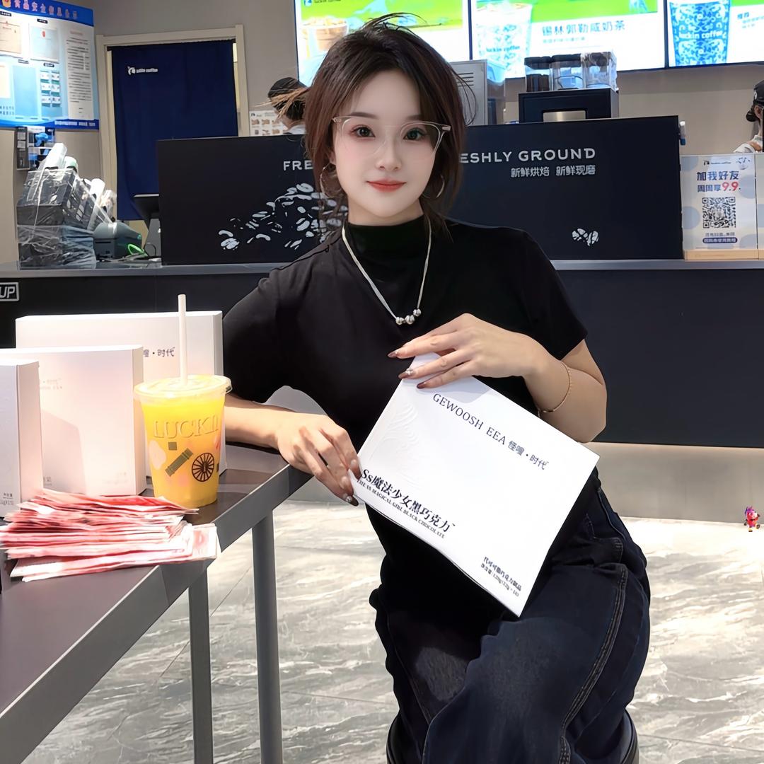 爱笑的二青～怪嗖•时代品牌方