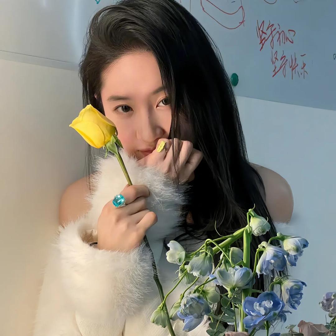 阳 阳 吖✌️