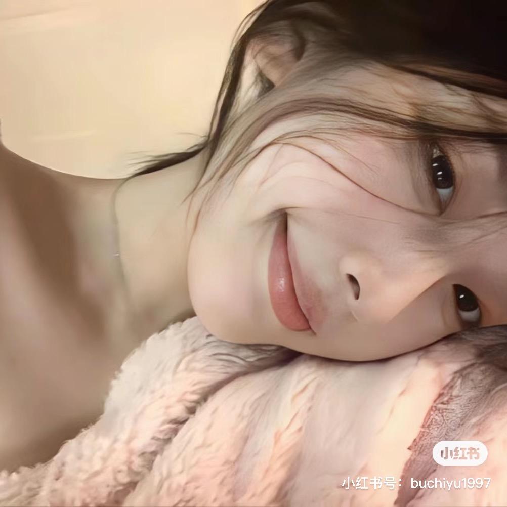 深情小美