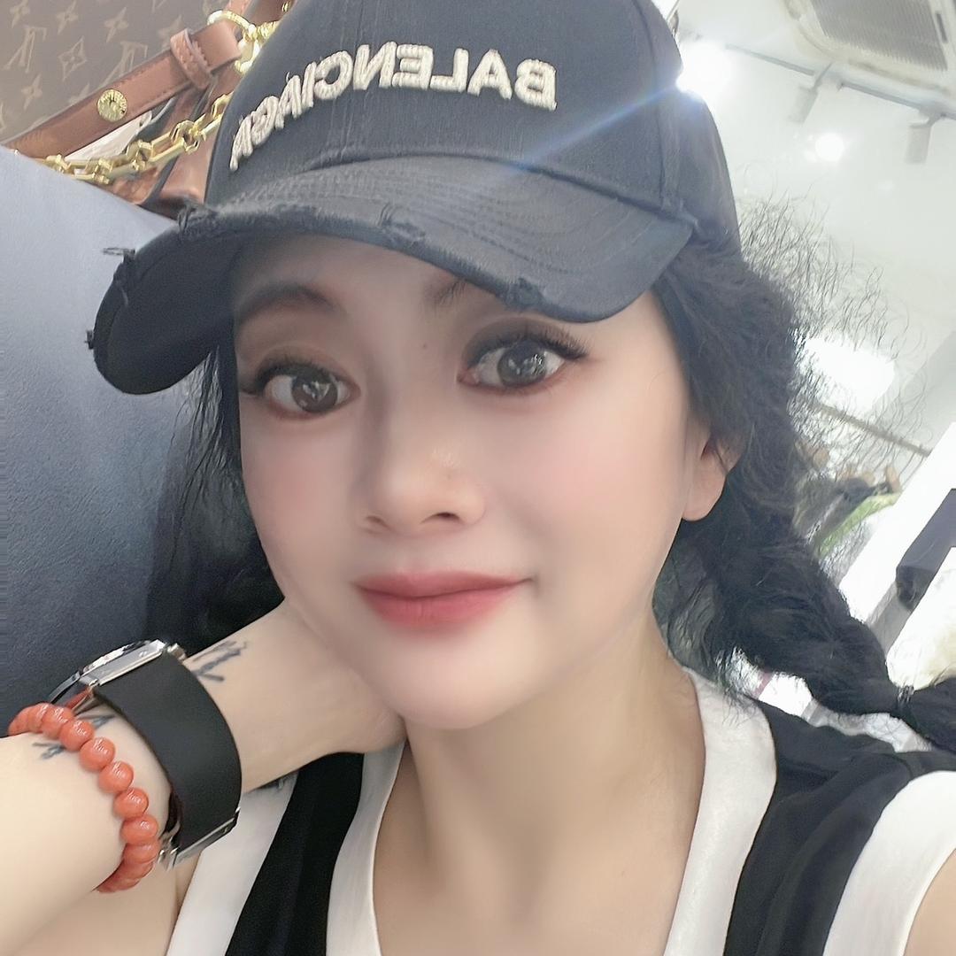 马可欧韩女装步行金街二楼5-207