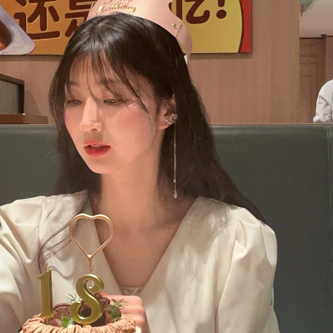 程墨瞳
