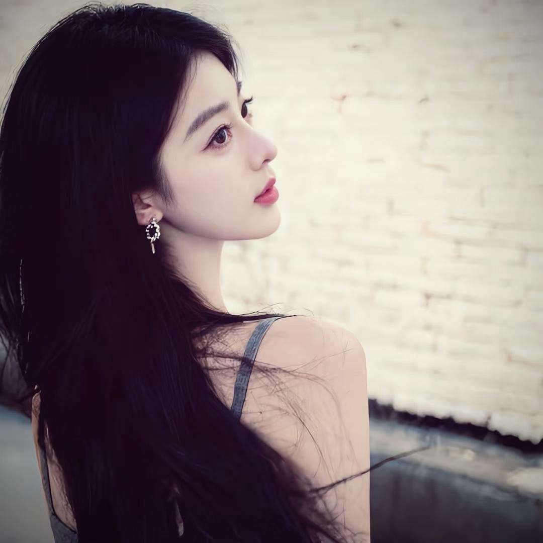 杨倩*