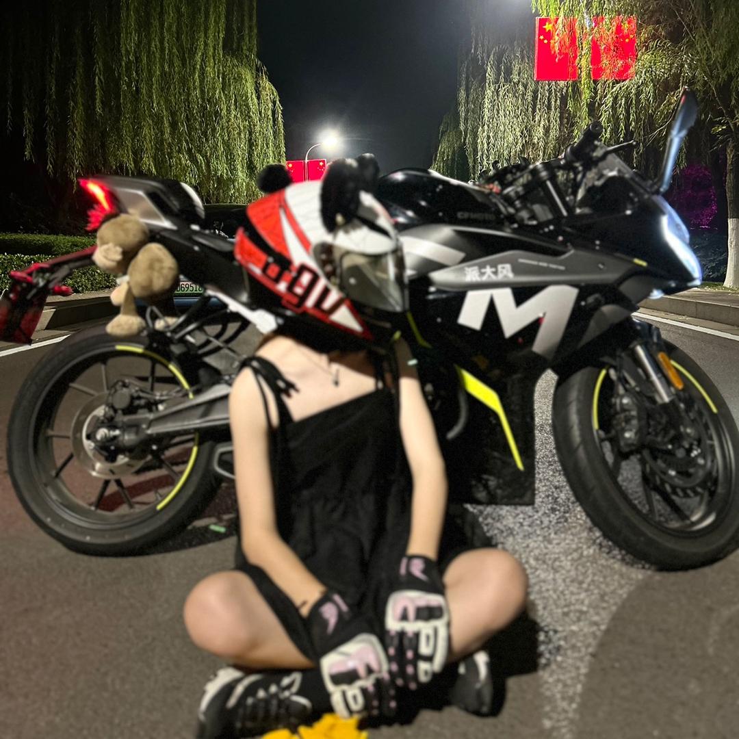 派大风🏍️