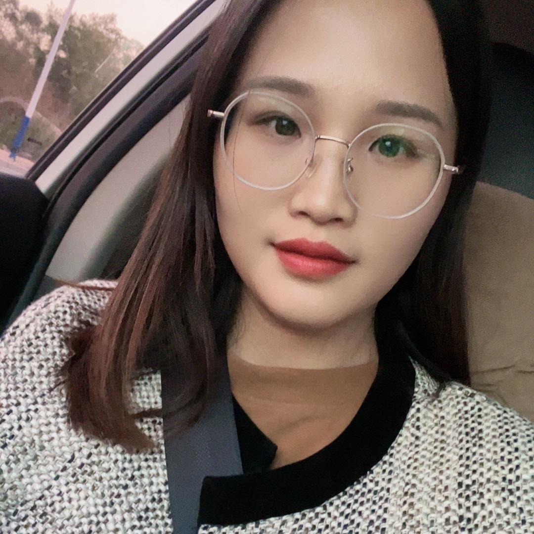 佳 佳  💋