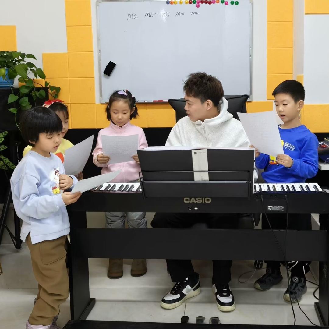 教唱歌的吴老师（艺启音乐）