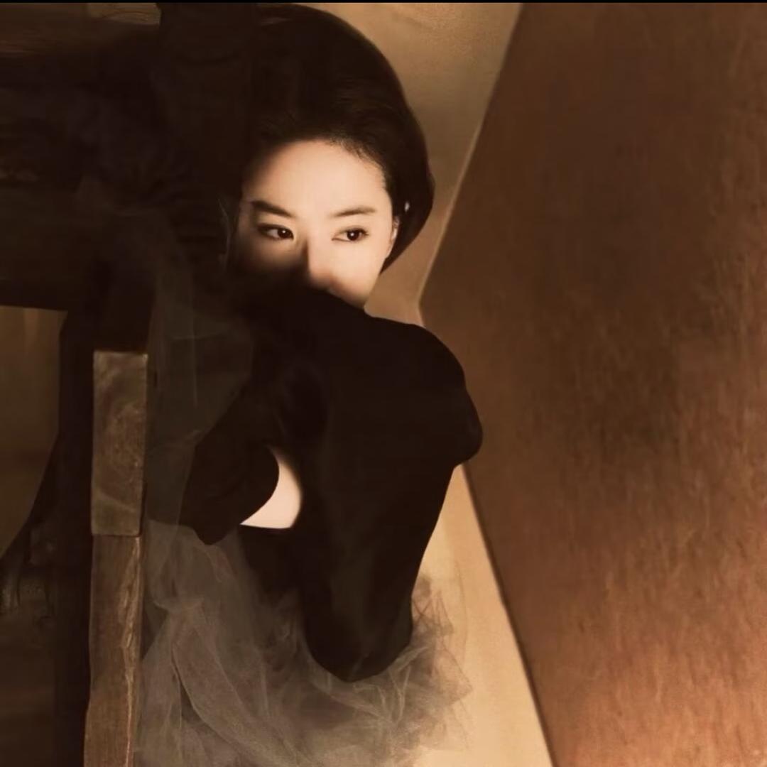 㴠^