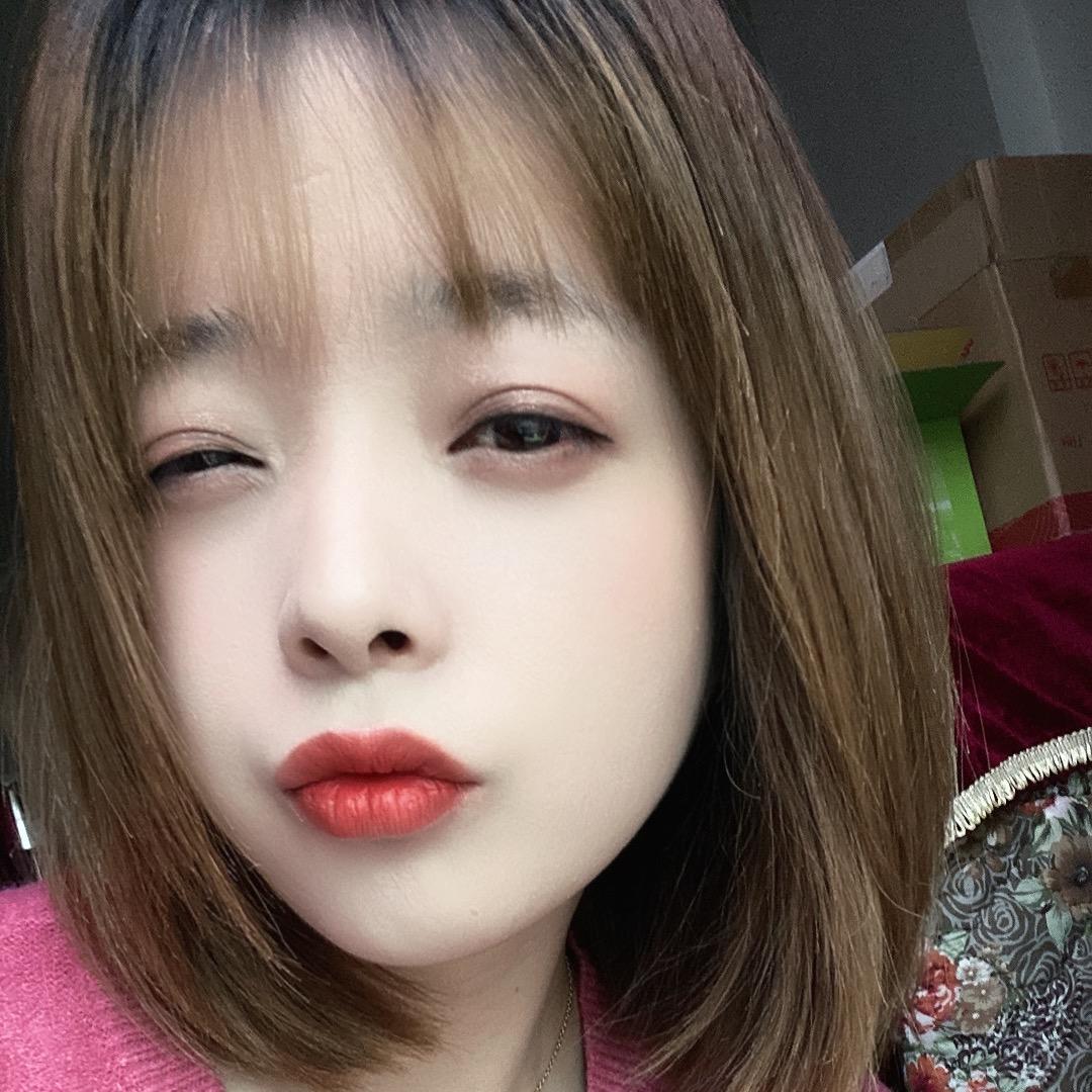 柠  萌/