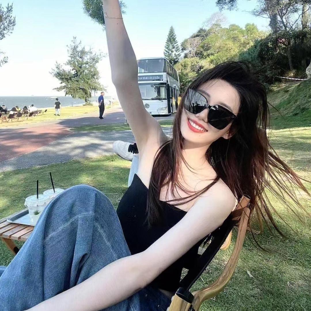 娜娜很爱美