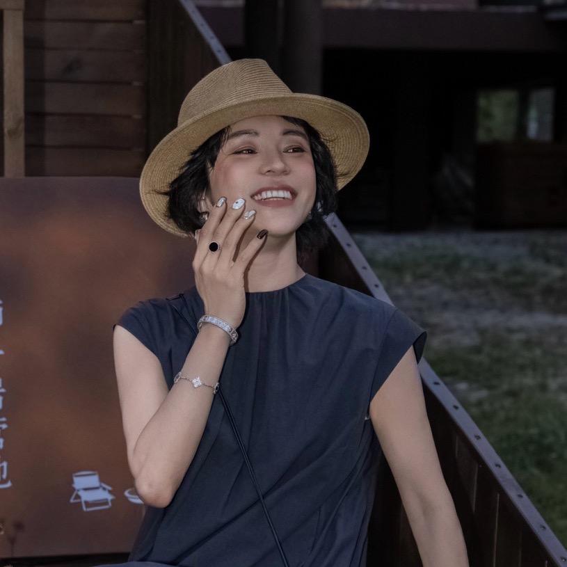 丽霞服装时尚主理人