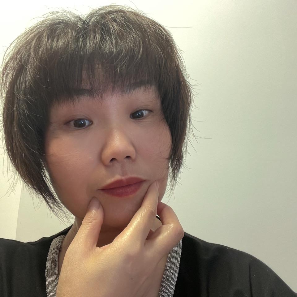 梁美玲