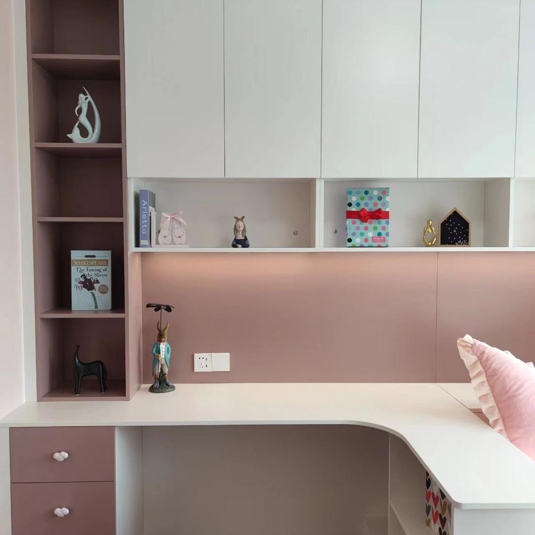 在喀什做柜子的卷王