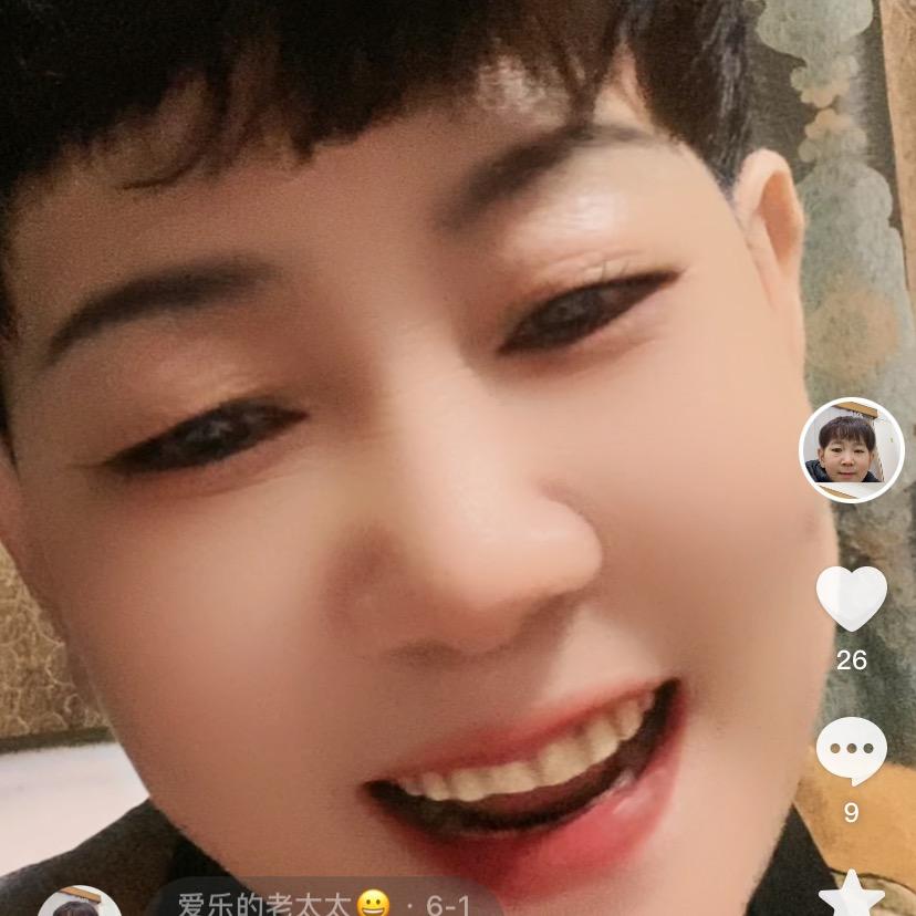 爱乐的老太太😀