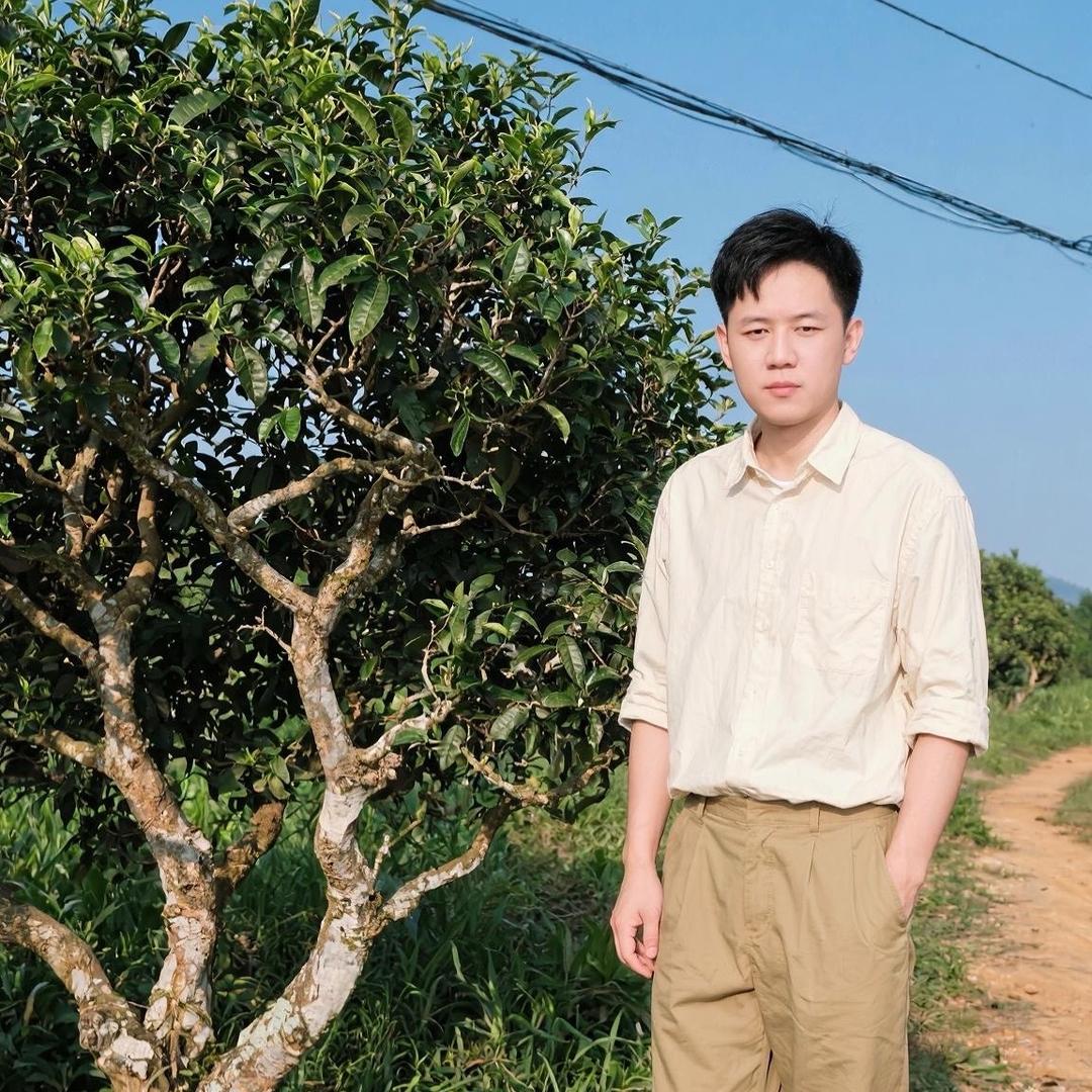 新疆陈小陈在越南