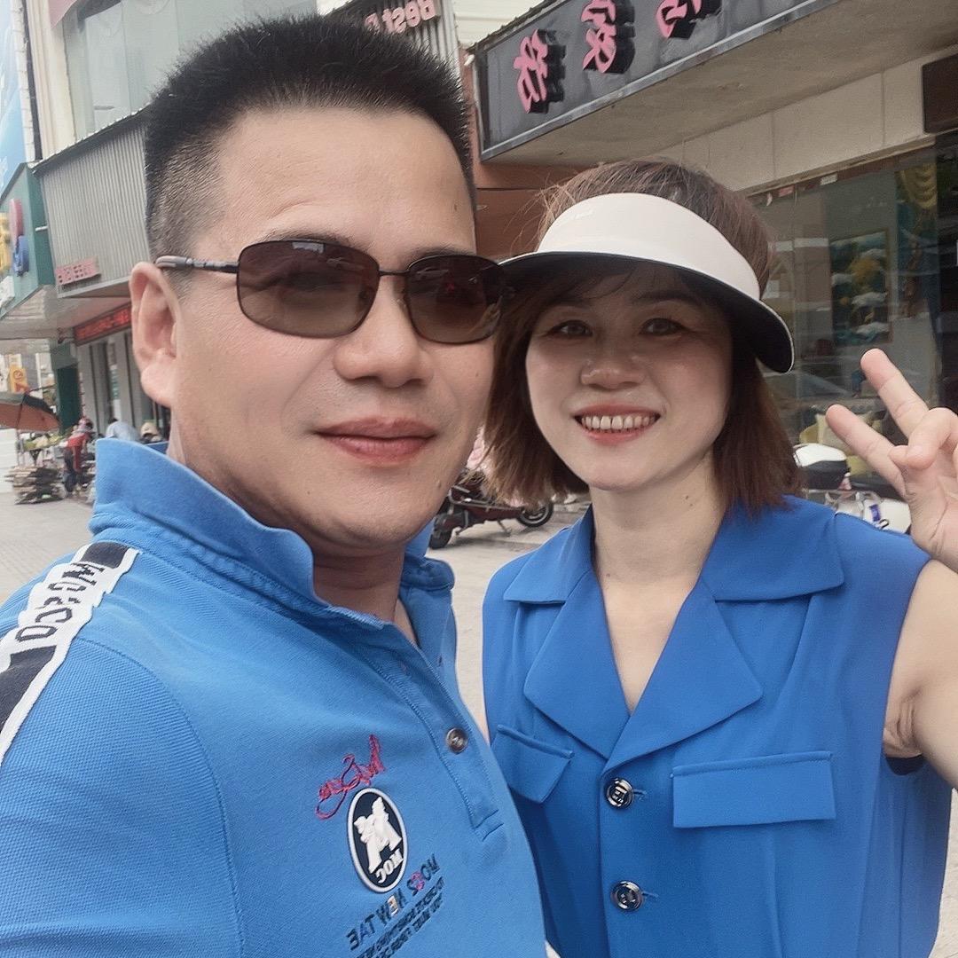 东岭阿菊窗帘、坐垫