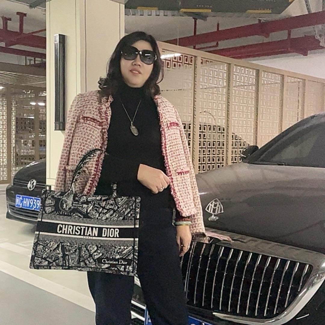 万人迷（包租婆）