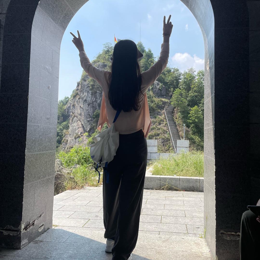 芳妍馨💕