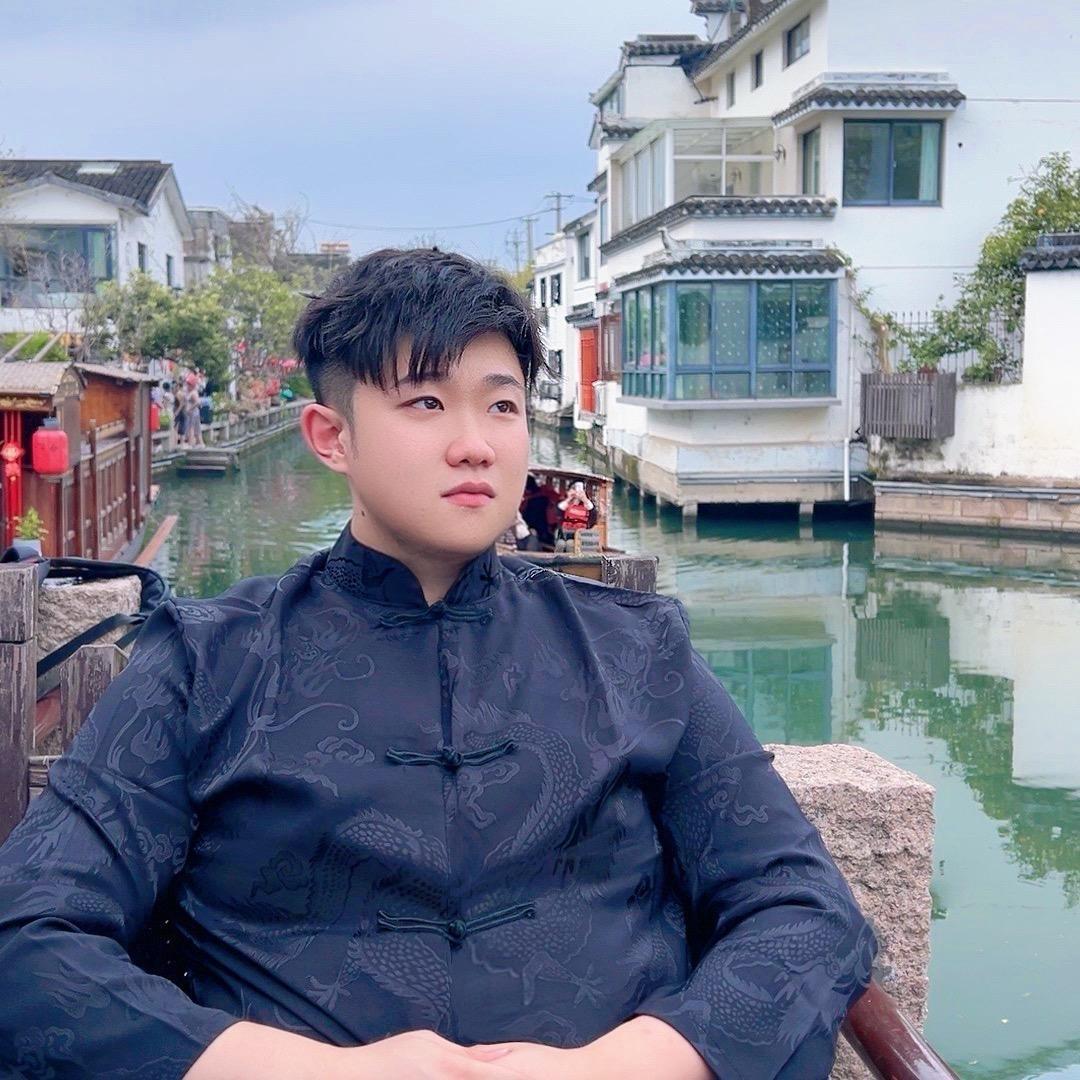 侯百万🍔