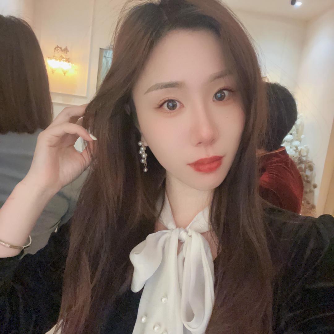 佩妮穿搭1.0