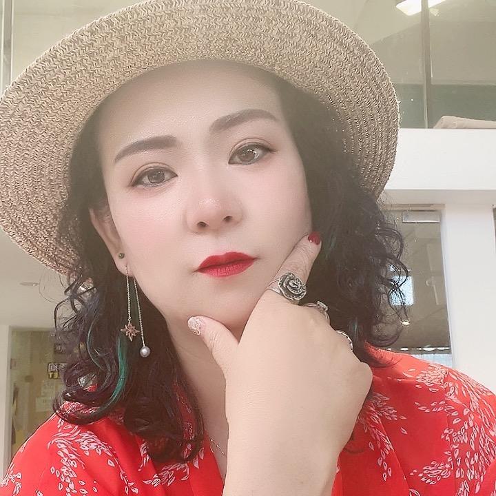 💖🌹做自己的女王🌹💖