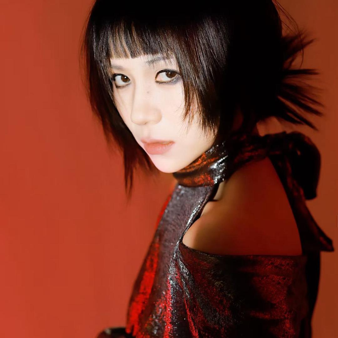 井上青JINGSHANG穿搭