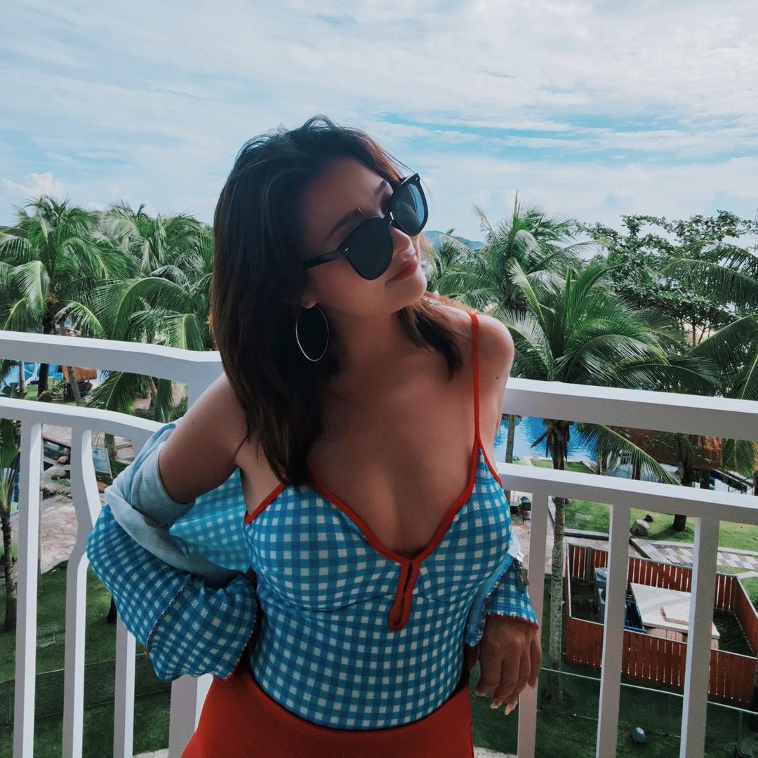 打怪兽的小蜜蜂