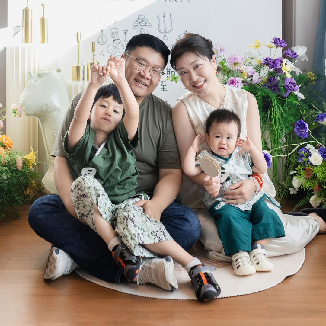 蕾姐一家人