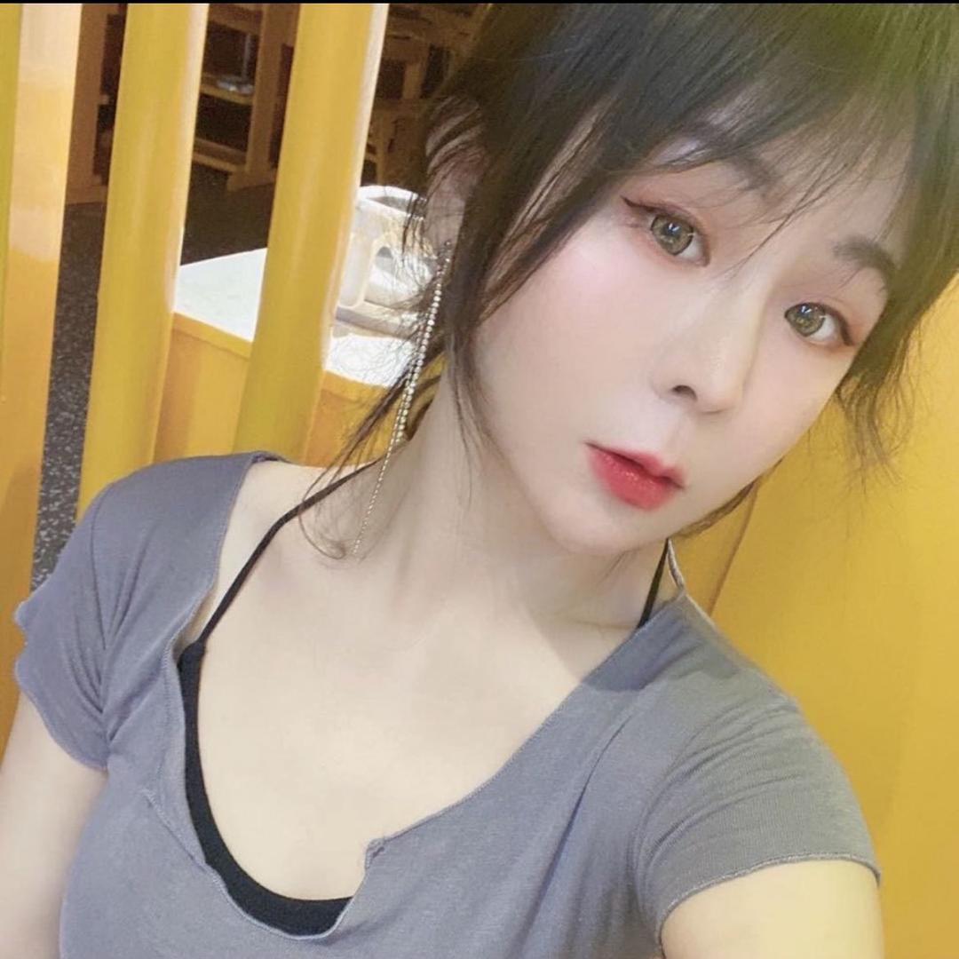 小透透爱美食