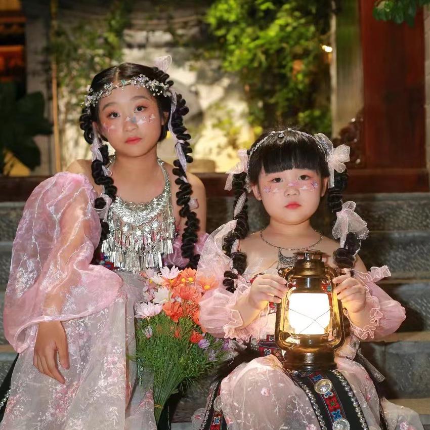婧