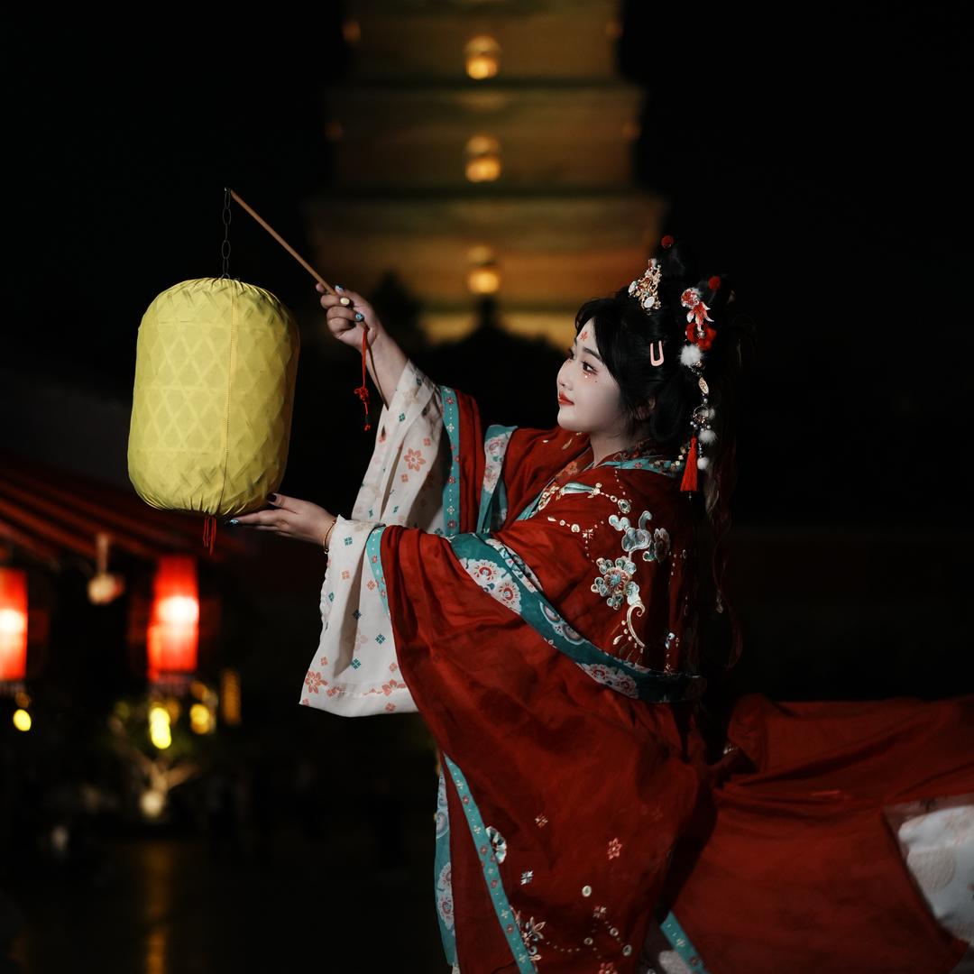 鲸禧大码女装官方号