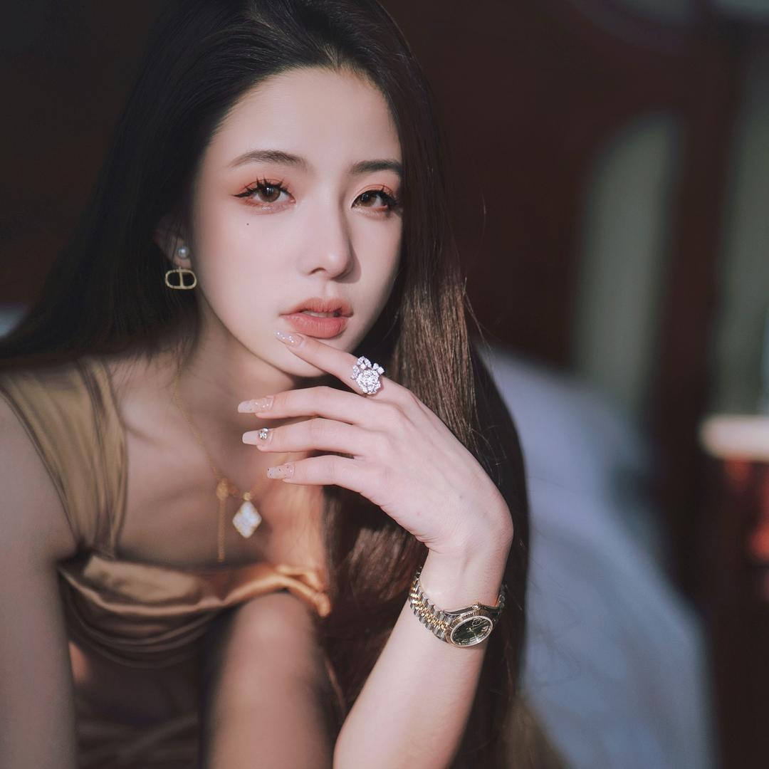 小诗婷事业版