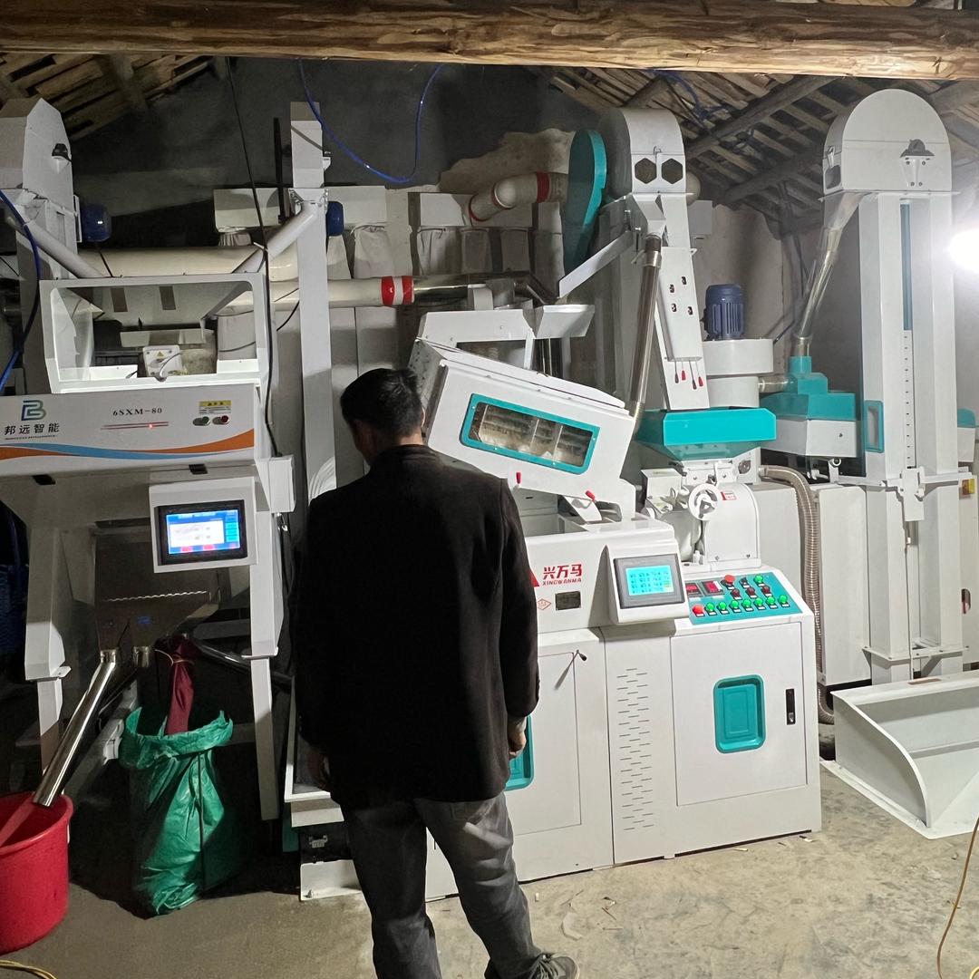 江西兴万马碾米机