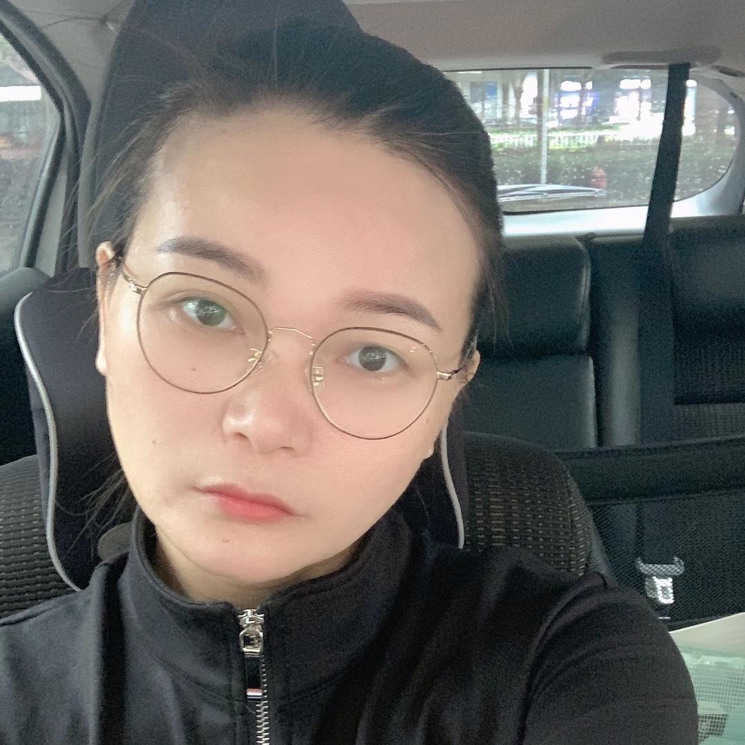 我是LILY呀