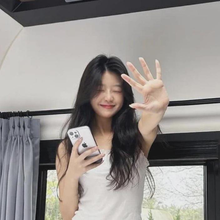 琬琬（上上芊）