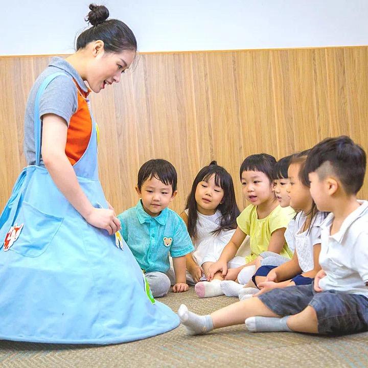 红黄蓝世好园早教·英语