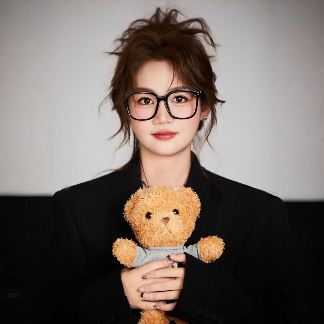 JANE 罗卷卷