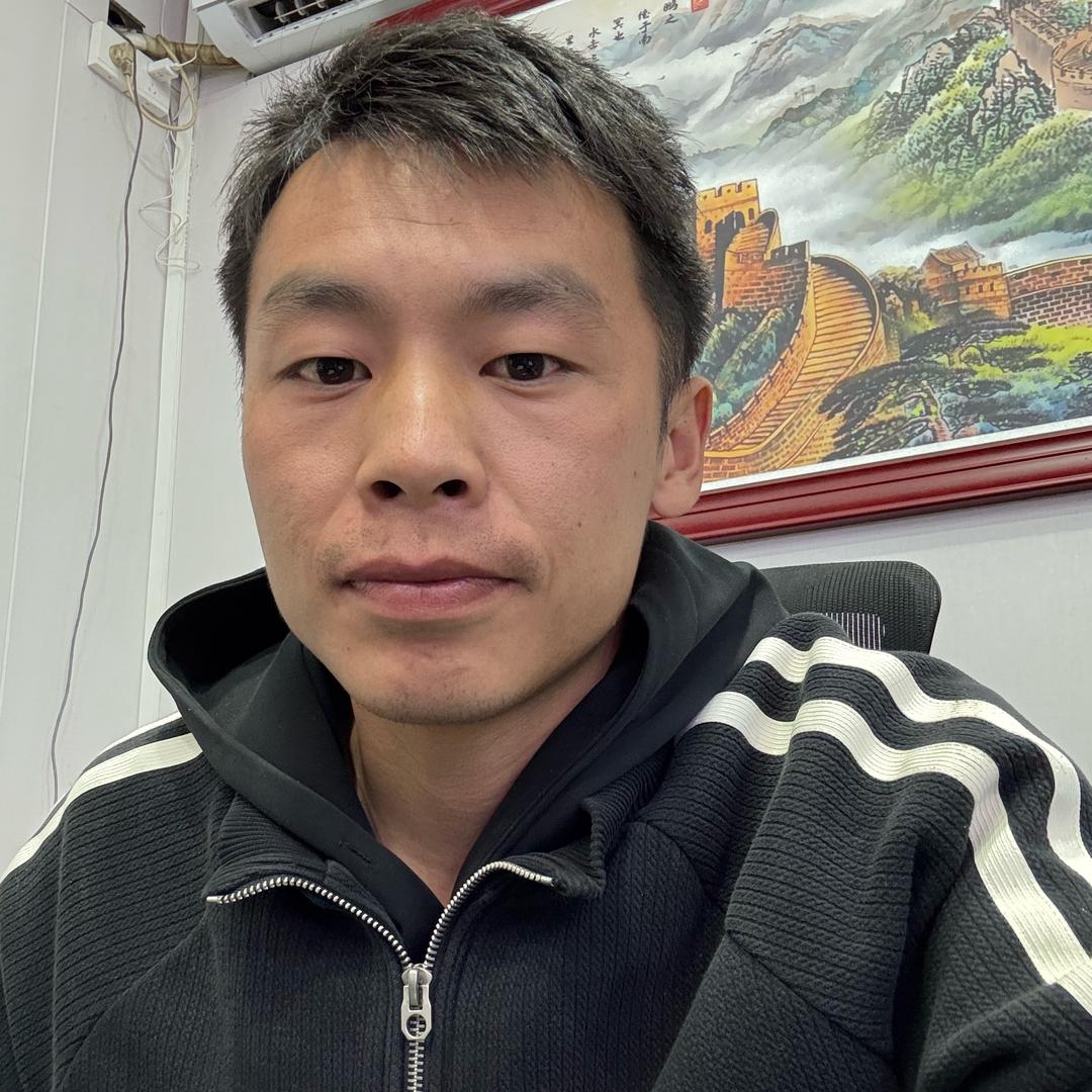 桂林君艺广告小王