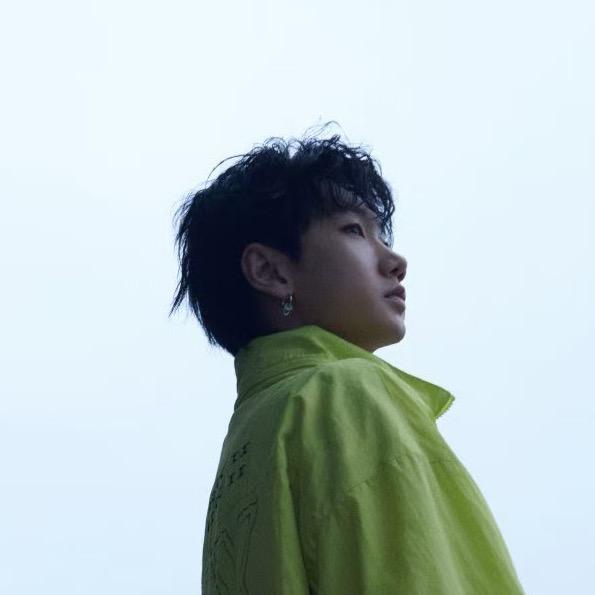 白云.