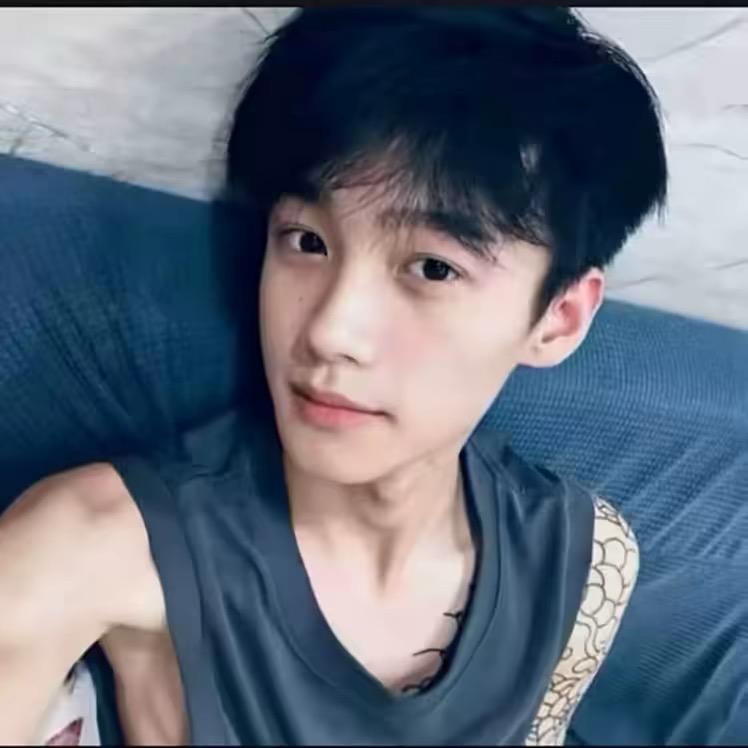 ￴ ￴ ￴￴ ￴ ￴ ￴