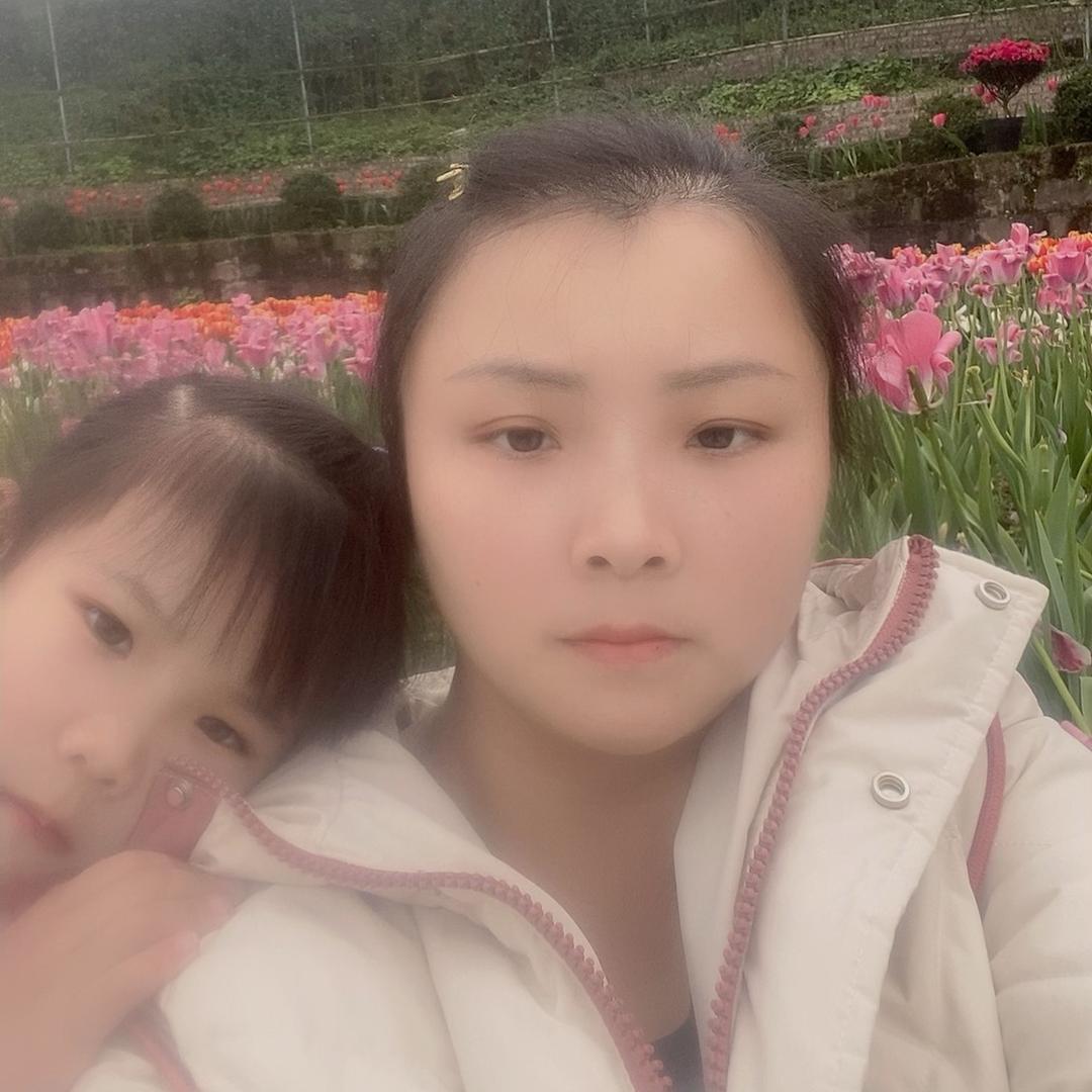 琴姐烤肠摊