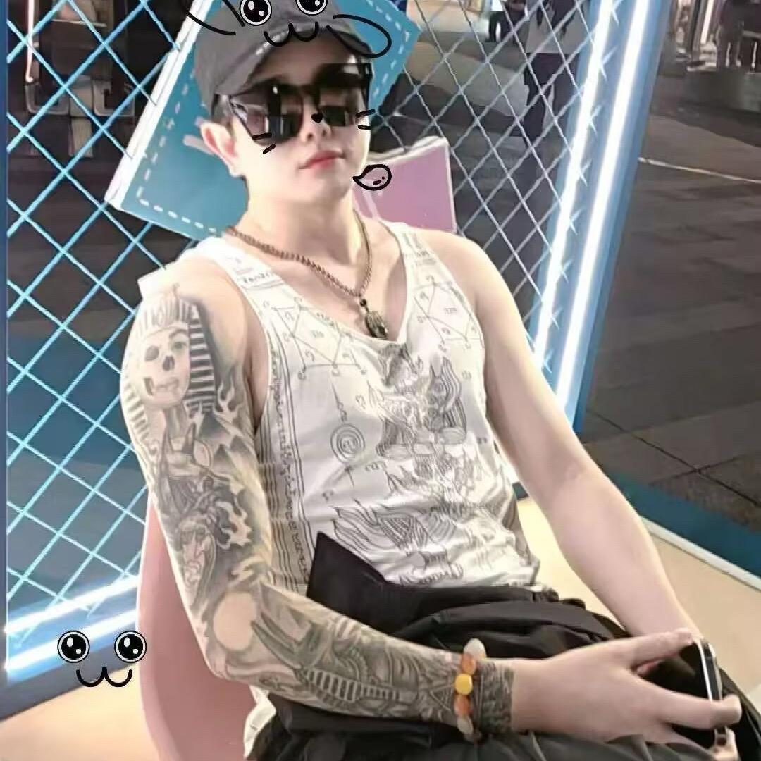 骑在银龙的背上