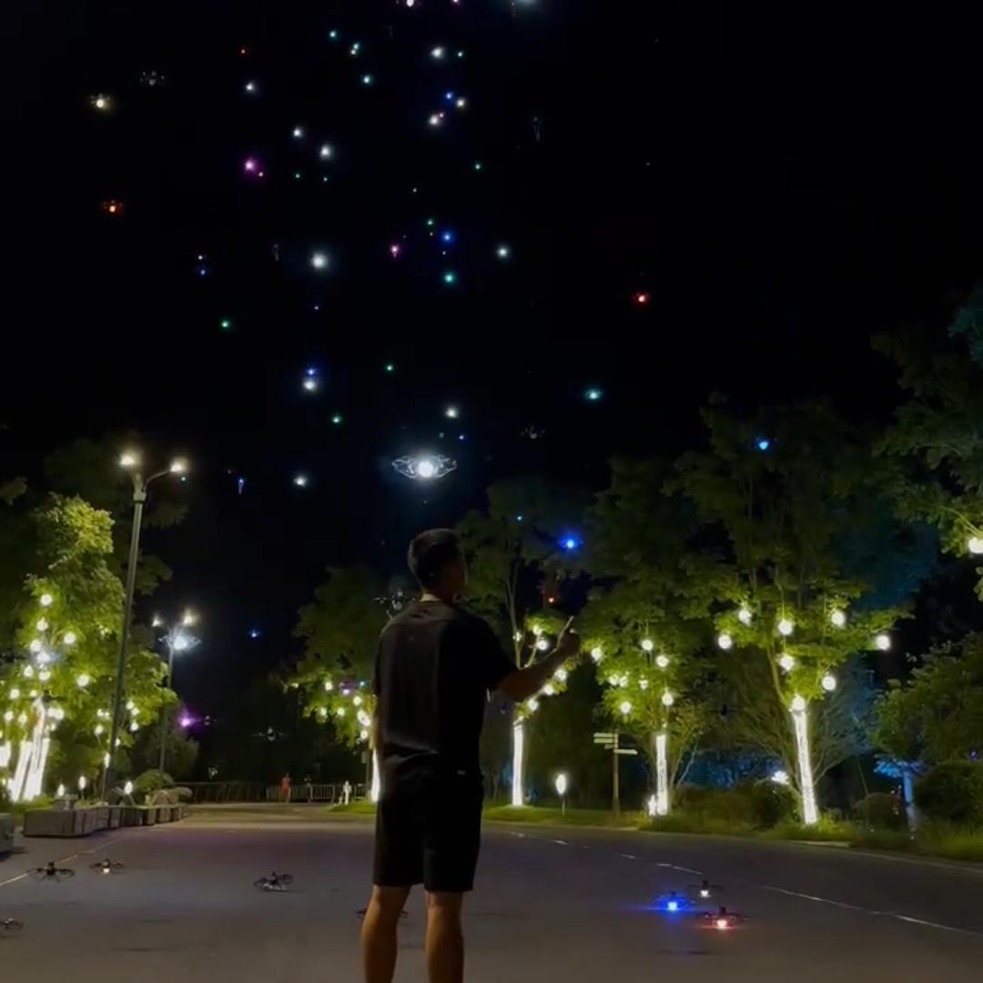 FJ. 无人机编队表演