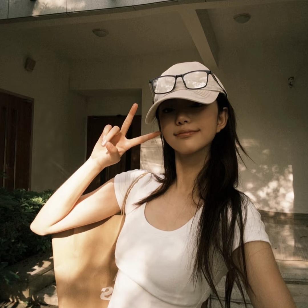 沙发上的小土豆